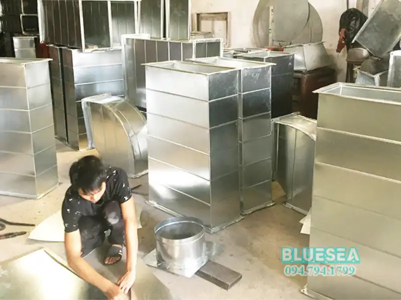 cút góc Thi công gắn đặt tum Hút mùi công nghiệp trọn gói