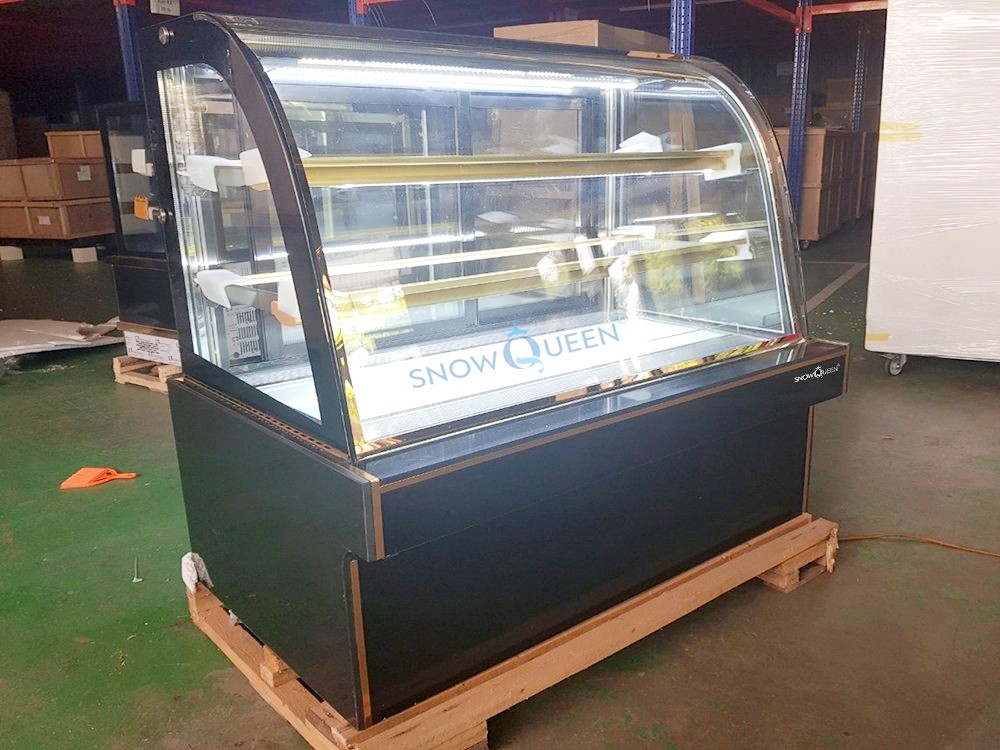 Tủ trưng bày bánh 3 tầng kính cong SnowQueen SNQ-YS18