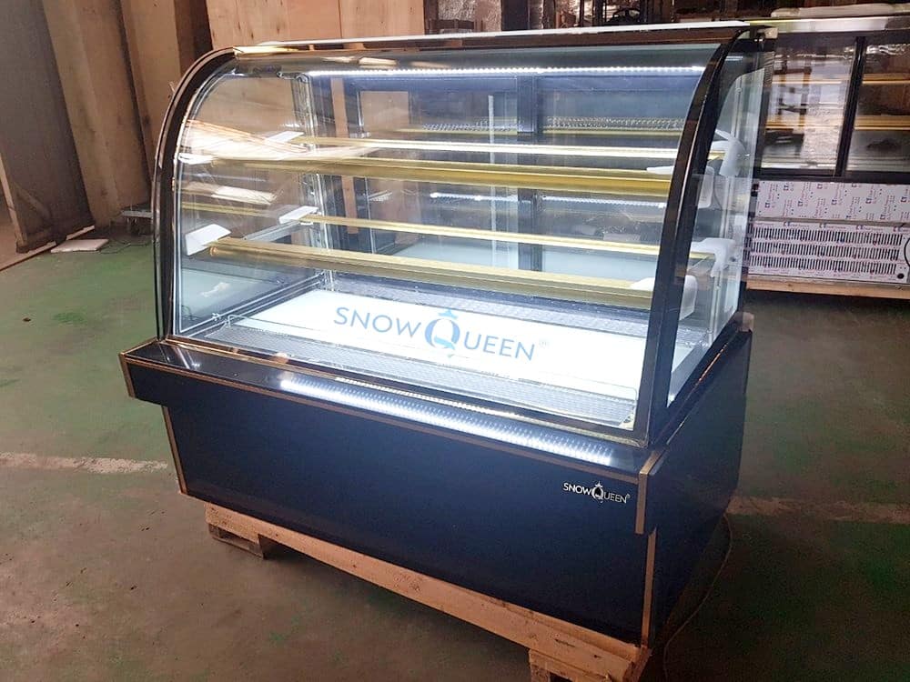 Tủ trưng bày bánh 3 tầng kính cong SnowQueen SNQ-YS18