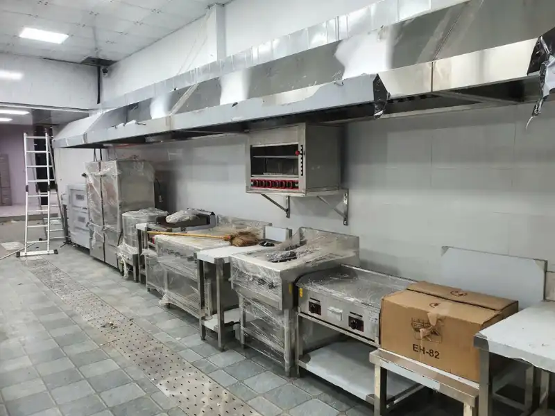 Hệ hút mùi tum hút mùi công nghiệp cho bếp nhà máy trường học